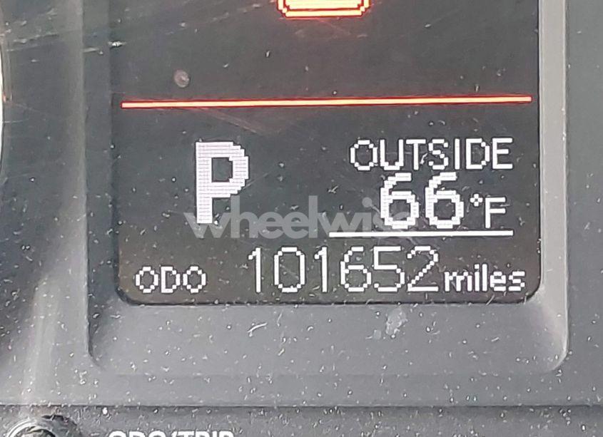 Photo 15 of 2019 Toyota Corolla LE (VIN 2T1BURHE3KC221683)