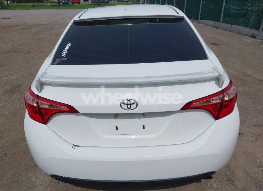 Photo 16 of 2019 Toyota Corolla LE (VIN 2T1BURHE3KC221683)