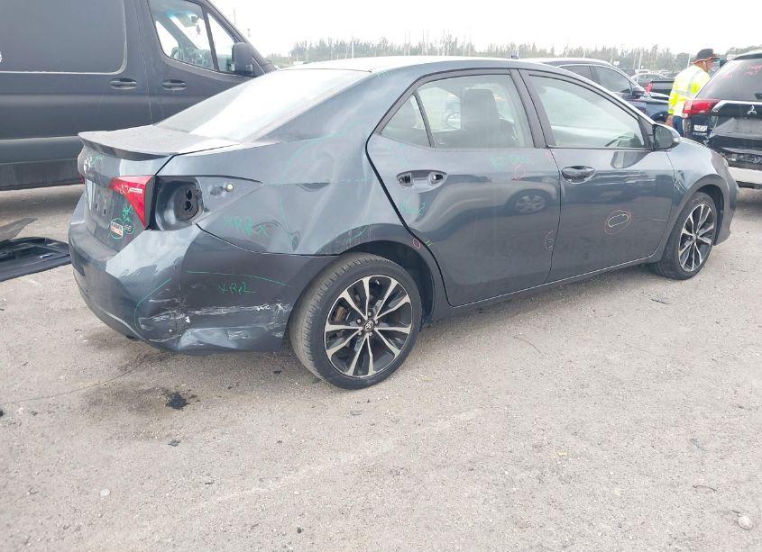 Photo 6 of 2019 Toyota Corolla SE (VIN 2T1BURHE3KC223837)