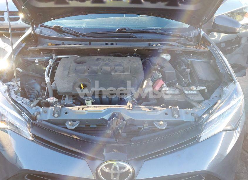 Photo 10 of 2019 Toyota Corolla LE (VIN 2T1BURHE3KC238516)