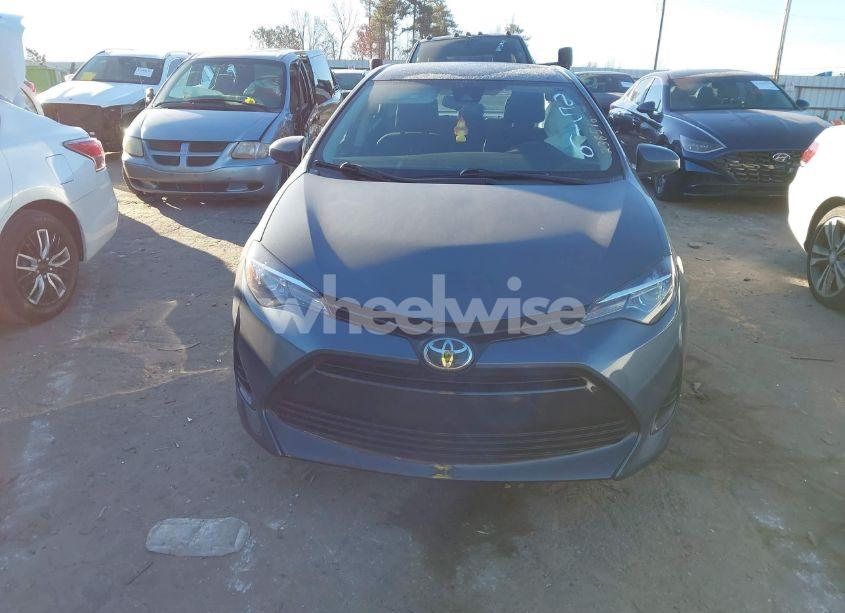 Photo 12 of 2019 Toyota Corolla LE (VIN 2T1BURHE3KC238516)