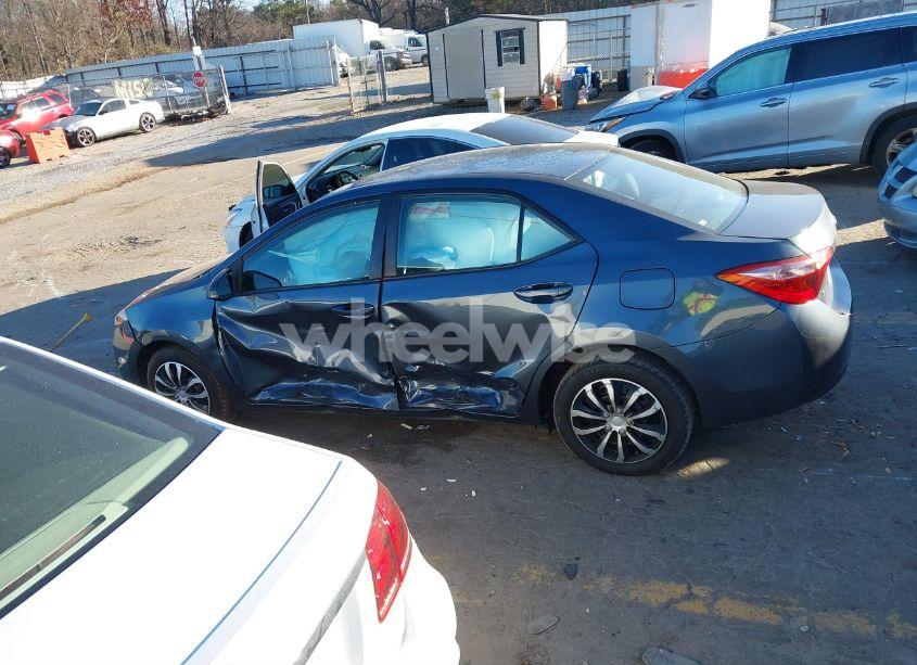 Photo 14 of 2019 Toyota Corolla LE (VIN 2T1BURHE3KC238516)
