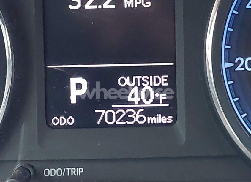 Photo 15 of 2019 Toyota Corolla LE (VIN 2T1BURHE3KC238810)