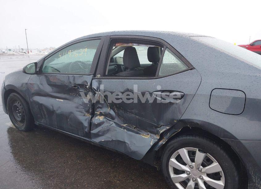 Photo 6 of 2019 Toyota Corolla LE (VIN 2T1BURHE3KC238810)