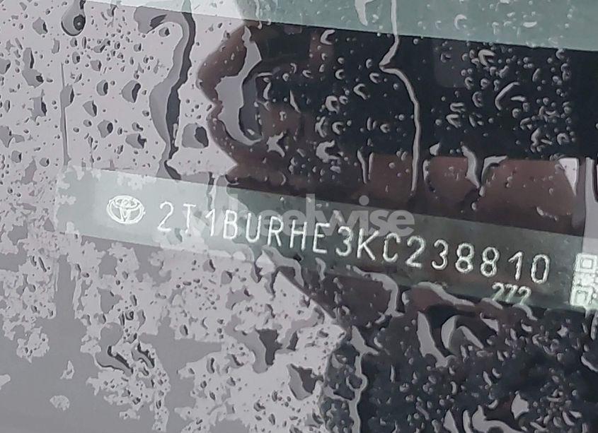 Photo 9 of 2019 Toyota Corolla LE (VIN 2T1BURHE3KC238810)