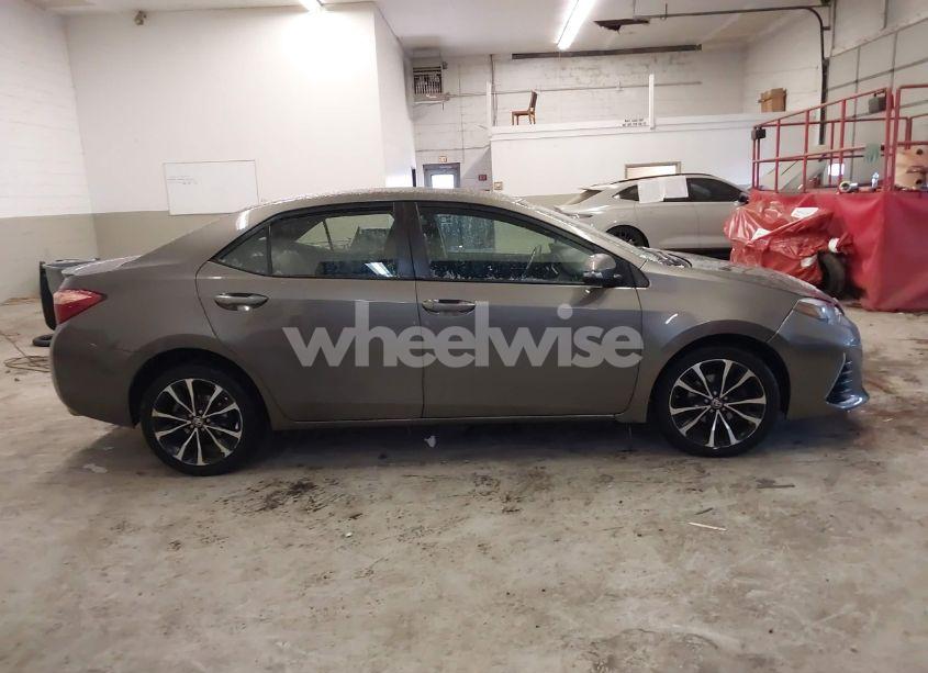 Photo 13 of 2019 Toyota Corolla SE (VIN 2T1BURHE3KC239343)