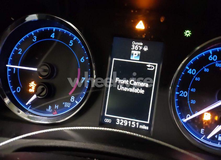 Photo 7 of 2019 Toyota Corolla SE (VIN 2T1BURHE3KC239343)