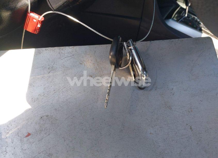 Photo 11 of 2014 Toyota Corolla L (VIN 2T1BURHE4EC004759)