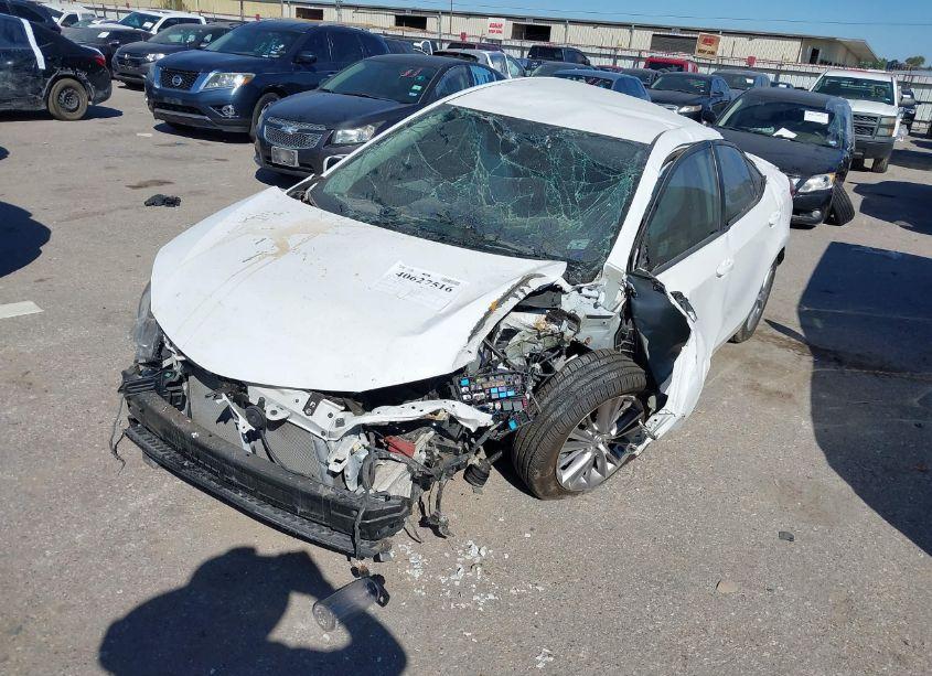 Photo 2 of 2014 Toyota Corolla LE PLUS (VIN 2T1BURHE4EC040306)