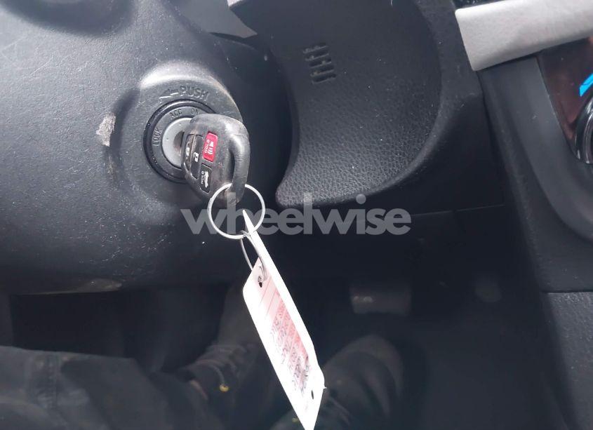 Photo 11 of 2014 Toyota Corolla LE (VIN 2T1BURHE4EC046655)