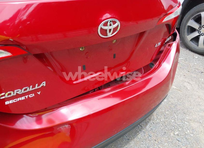 Photo 6 of 2014 Toyota Corolla LE (VIN 2T1BURHE4EC050740)