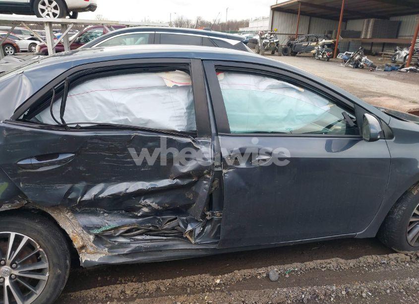 Photo 14 of 2014 Toyota Corolla LE (VIN 2T1BURHE4EC129793)