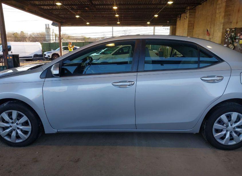 Photo 15 of 2014 Toyota Corolla LE (VIN 2T1BURHE4EC137571)