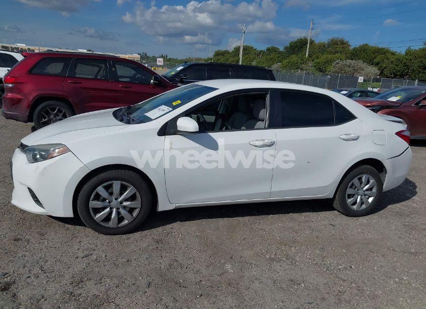 Photo 14 of 2014 Toyota Corolla LE (VIN 2T1BURHE4EC170943)