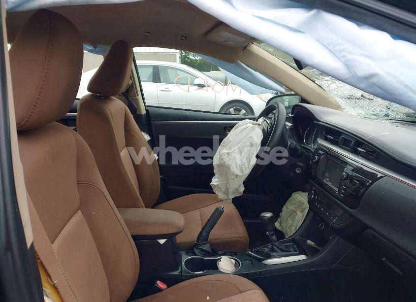 Photo 5 of 2015 Toyota Corolla LE (VIN 2T1BURHE4FC230768)