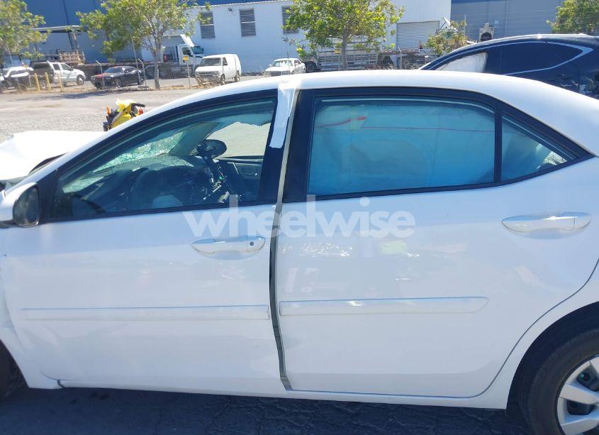 Photo 15 of 2015 Toyota Corolla LE (VIN 2T1BURHE4FC241222)