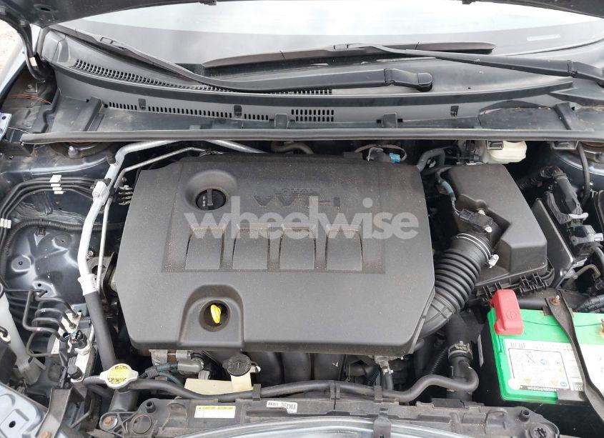 Photo 10 of 2015 Toyota Corolla LE (VIN 2T1BURHE4FC245206)