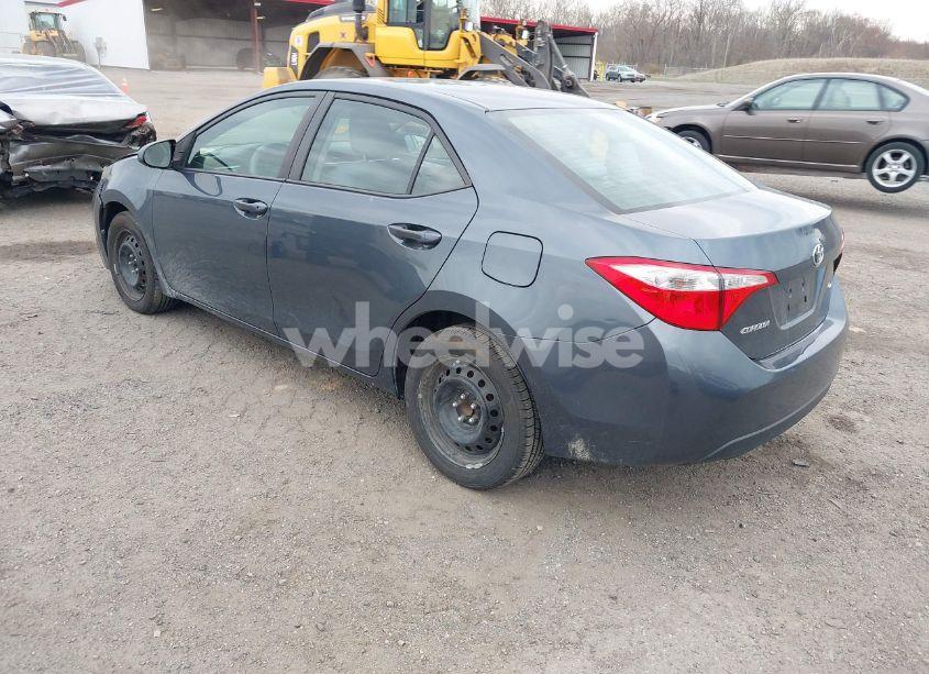 Photo 3 of 2015 Toyota Corolla LE (VIN 2T1BURHE4FC245206)