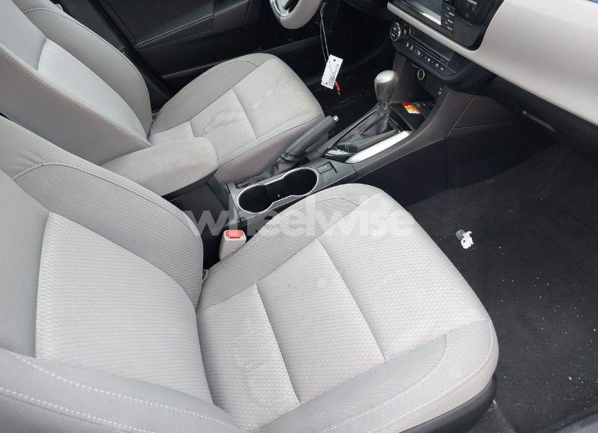 Photo 5 of 2015 Toyota Corolla LE (VIN 2T1BURHE4FC245206)