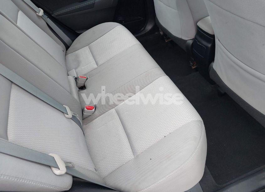 Photo 8 of 2015 Toyota Corolla LE (VIN 2T1BURHE4FC245206)