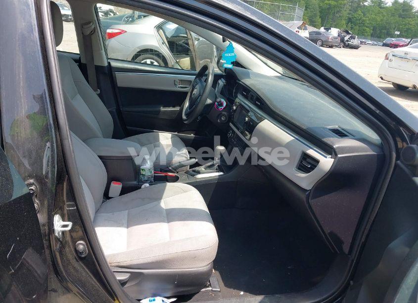 Photo 5 of 2015 Toyota Corolla L/LE/LE PLS/PRM/S/S PLS (VIN 2T1BURHE4FC262894)