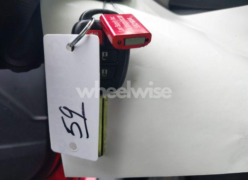 Photo 11 of 2015 Toyota Corolla LE (VIN 2T1BURHE4FC267271)