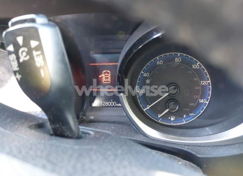 Photo 7 of 2015 Toyota Corolla S PLUS (VIN 2T1BURHE4FC269151)