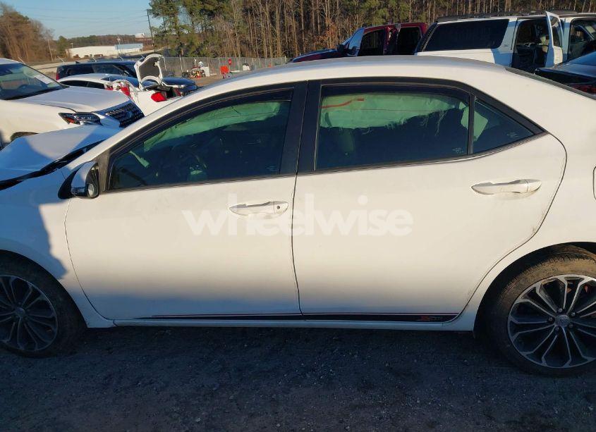 Photo 13 of 2015 Toyota Corolla L/LE/LE PLS/PRM/S/S PLS (VIN 2T1BURHE4FC293918)