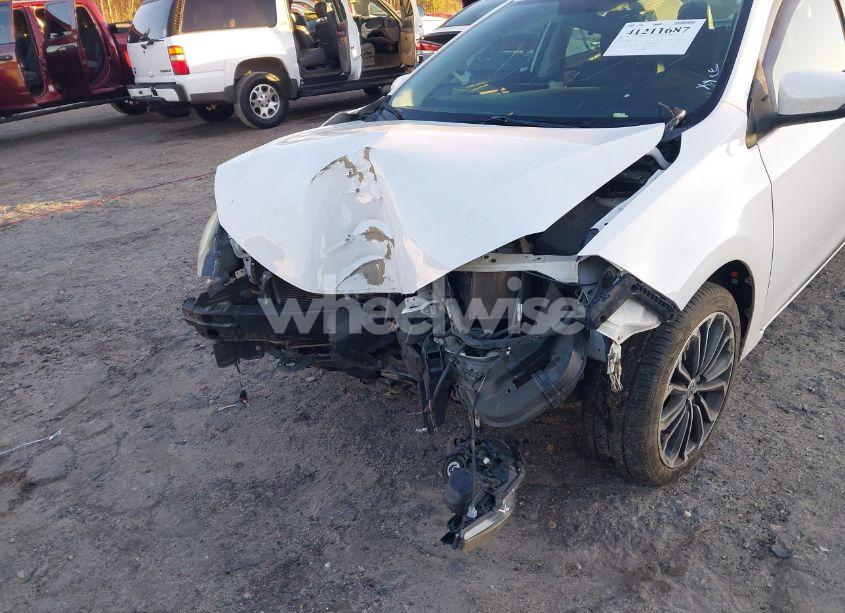 Photo 6 of 2015 Toyota Corolla L/LE/LE PLS/PRM/S/S PLS (VIN 2T1BURHE4FC293918)