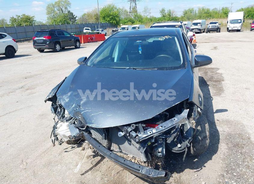 Photo 11 of 2015 Toyota Corolla L (VIN 2T1BURHE4FC308112)