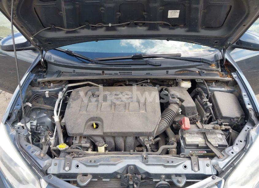 Photo 10 of 2015 Toyota Corolla LE (VIN 2T1BURHE4FC321149)