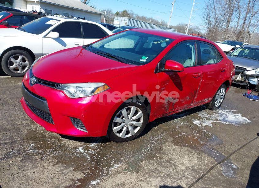 Photo 2 of 2015 Toyota Corolla LE (VIN 2T1BURHE4FC326805)