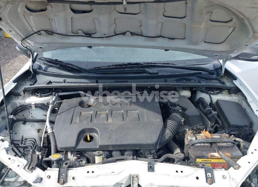 Photo 10 of 2015 Toyota Corolla S (VIN 2T1BURHE4FC335858)