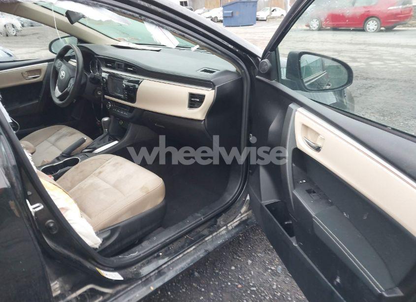 Photo 5 of 2015 Toyota Corolla LE (VIN 2T1BURHE4FC346973)