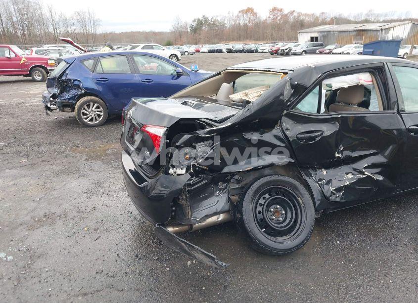 Photo 6 of 2015 Toyota Corolla LE (VIN 2T1BURHE4FC346973)