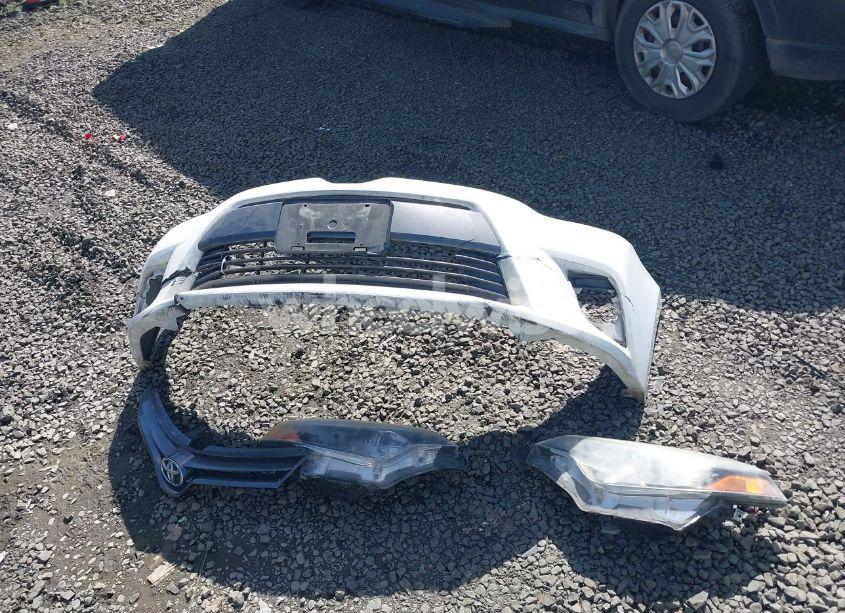 Photo 12 of 2015 Toyota Corolla LE (VIN 2T1BURHE4FC349002)