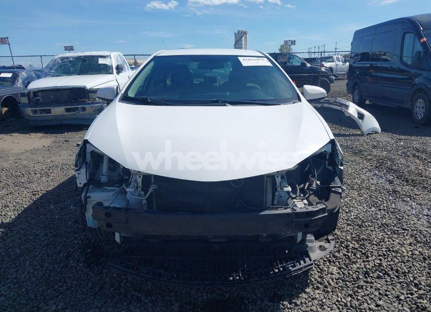 Photo 13 of 2015 Toyota Corolla LE (VIN 2T1BURHE4FC349002)