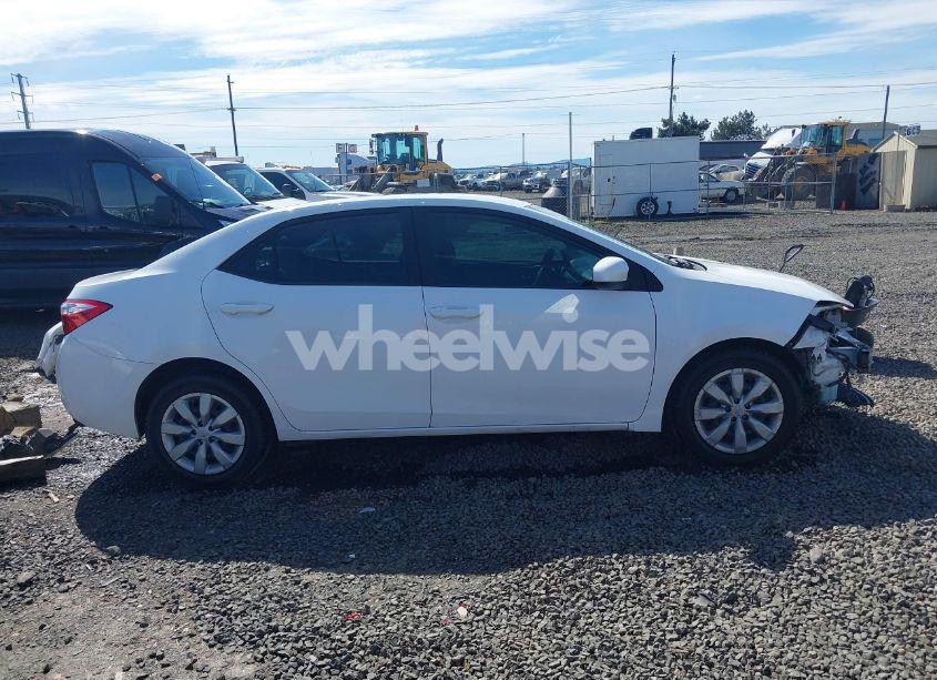 Photo 14 of 2015 Toyota Corolla LE (VIN 2T1BURHE4FC349002)