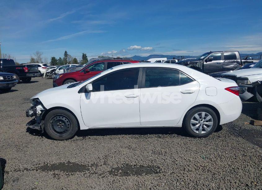 Photo 15 of 2015 Toyota Corolla LE (VIN 2T1BURHE4FC349002)