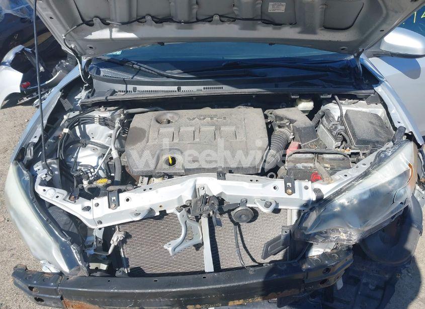 Photo 10 of 2015 Toyota Corolla LE (VIN 2T1BURHE4FC351395)