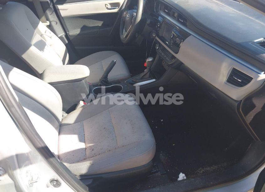 Photo 5 of 2015 Toyota Corolla LE (VIN 2T1BURHE4FC351395)