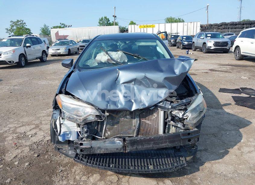 Photo 12 of 2015 Toyota Corolla L (VIN 2T1BURHE4FC357066)