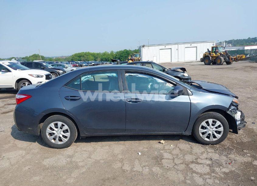 Photo 13 of 2015 Toyota Corolla L (VIN 2T1BURHE4FC357066)