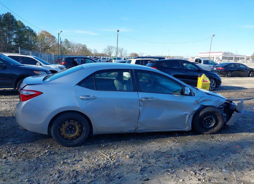 Photo 13 of 2015 Toyota Corolla L/LE/LE PLS/PRM/S/S PLS (VIN 2T1BURHE4FC357665)