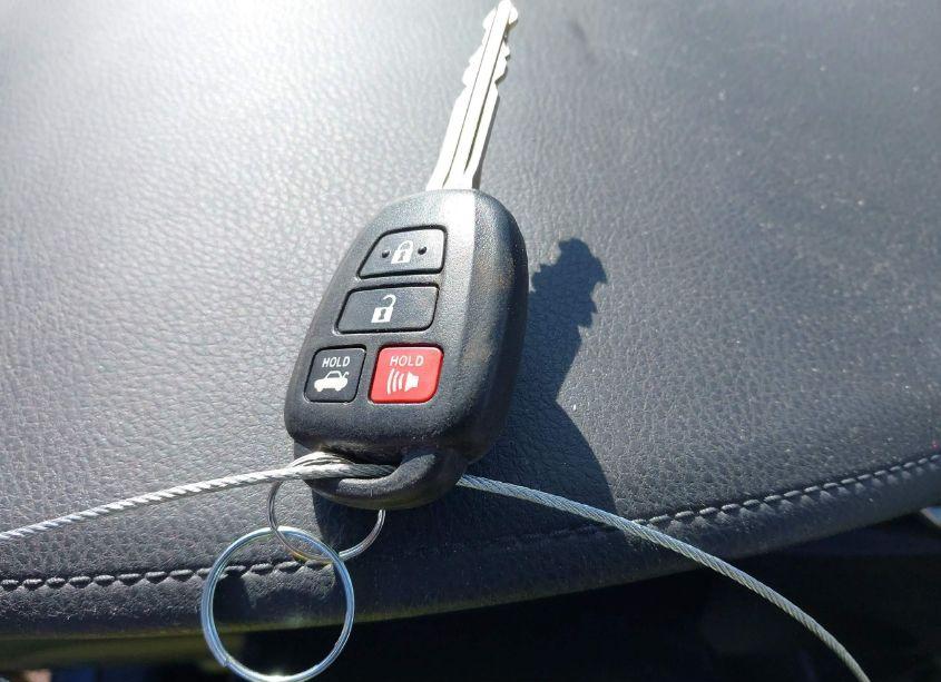 Photo 11 of 2015 Toyota Corolla LE (VIN 2T1BURHE4FC358444)