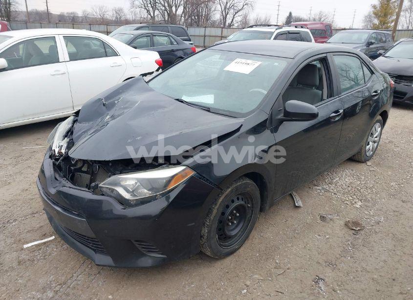 Photo 2 of 2015 Toyota Corolla LE (VIN 2T1BURHE4FC361019)