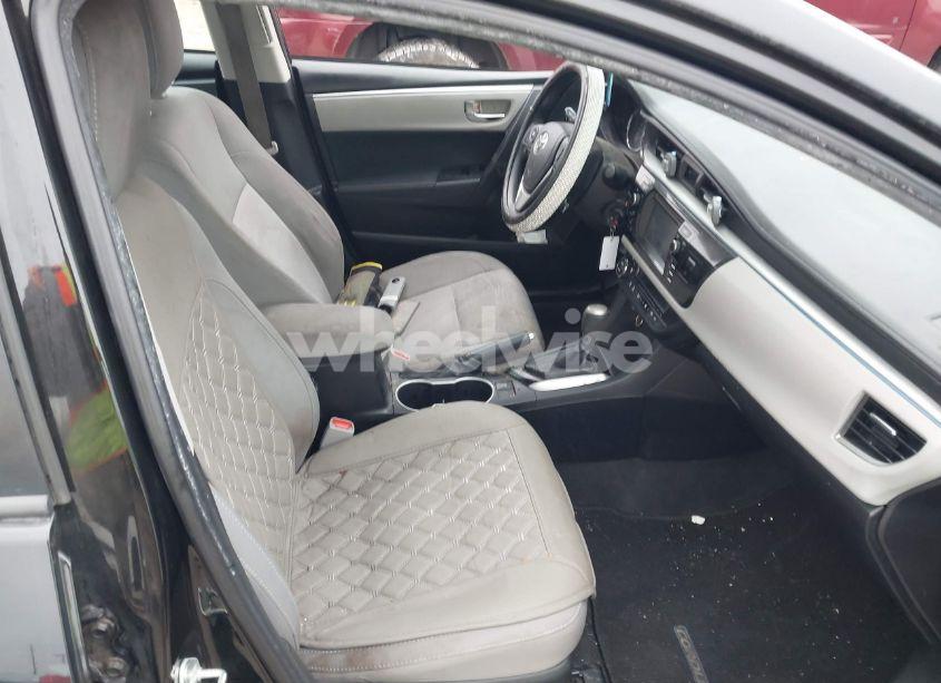 Photo 5 of 2015 Toyota Corolla LE (VIN 2T1BURHE4FC361019)