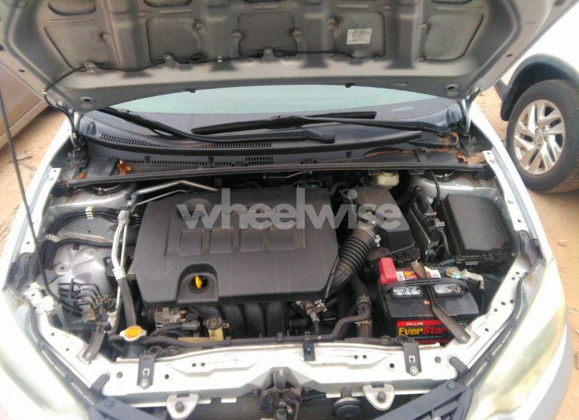 Photo 10 of 2015 Toyota Corolla S PLUS (VIN 2T1BURHE4FC367984)