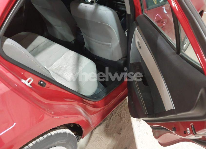 Photo 8 of 2015 Toyota Corolla LE (VIN 2T1BURHE4FC382856)