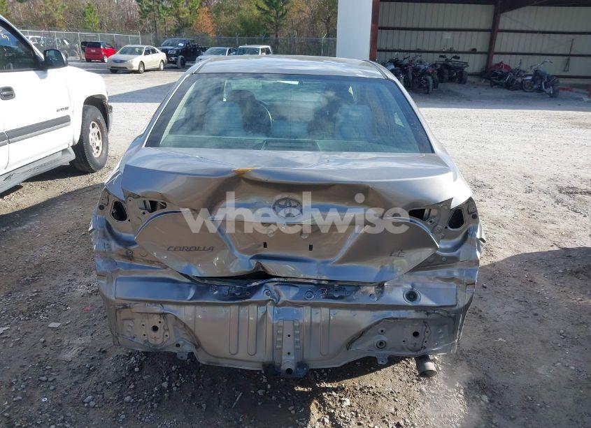 Photo 17 of 2015 Toyota Corolla LE (VIN 2T1BURHE4FC385739)